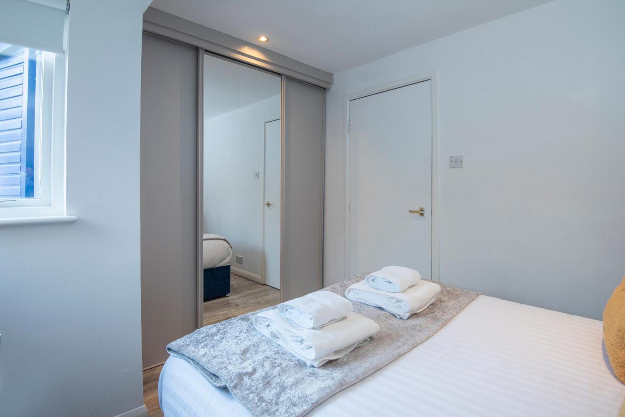 2 Bed Town House With Garden In Hackney, London Apartment Bagian luar foto