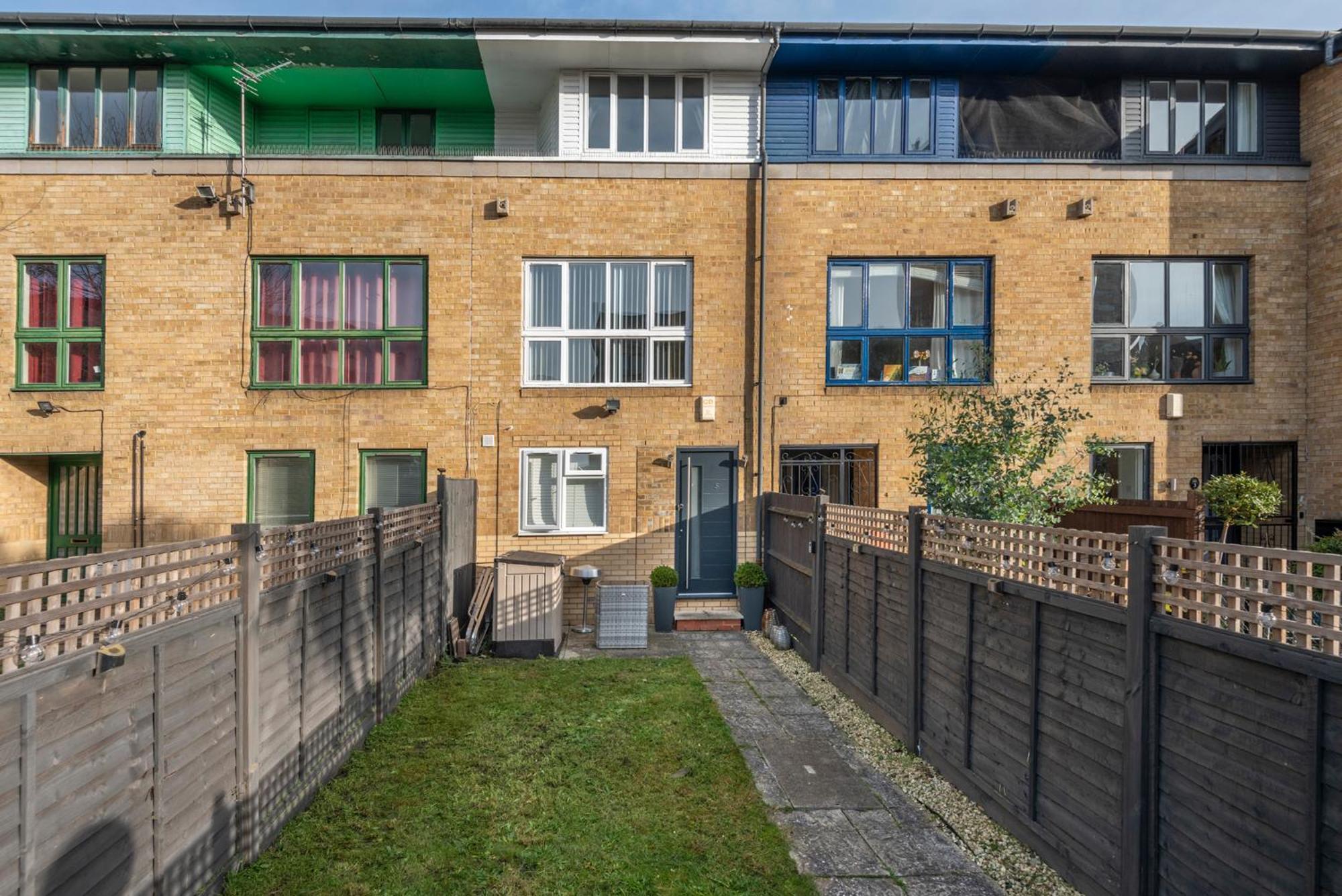 2 Bed Town House With Garden In Hackney, London Apartment Bagian luar foto