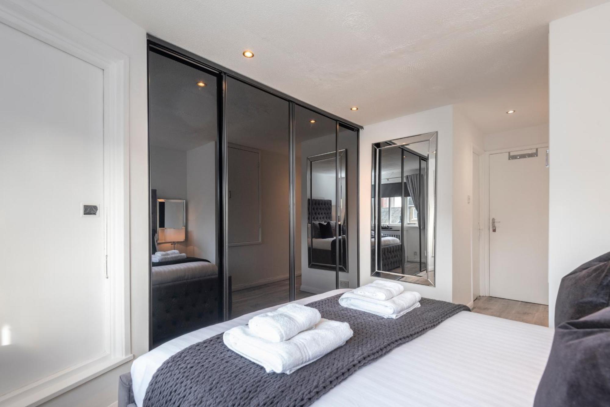 2 Bed Town House With Garden In Hackney, London Apartment Bagian luar foto