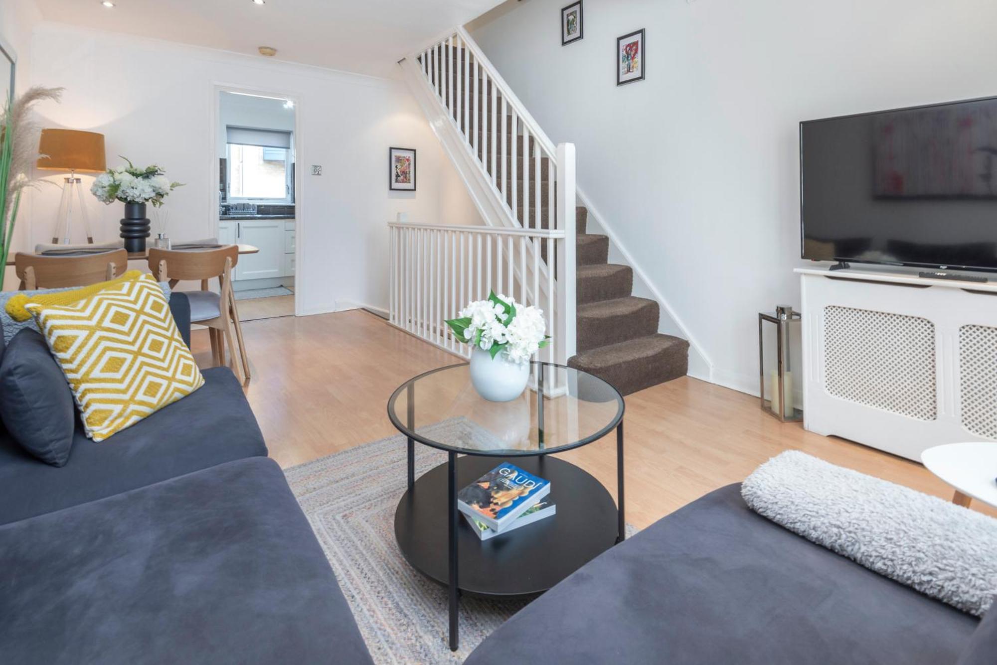 2 Bed Town House With Garden In Hackney, London Apartment Bagian luar foto
