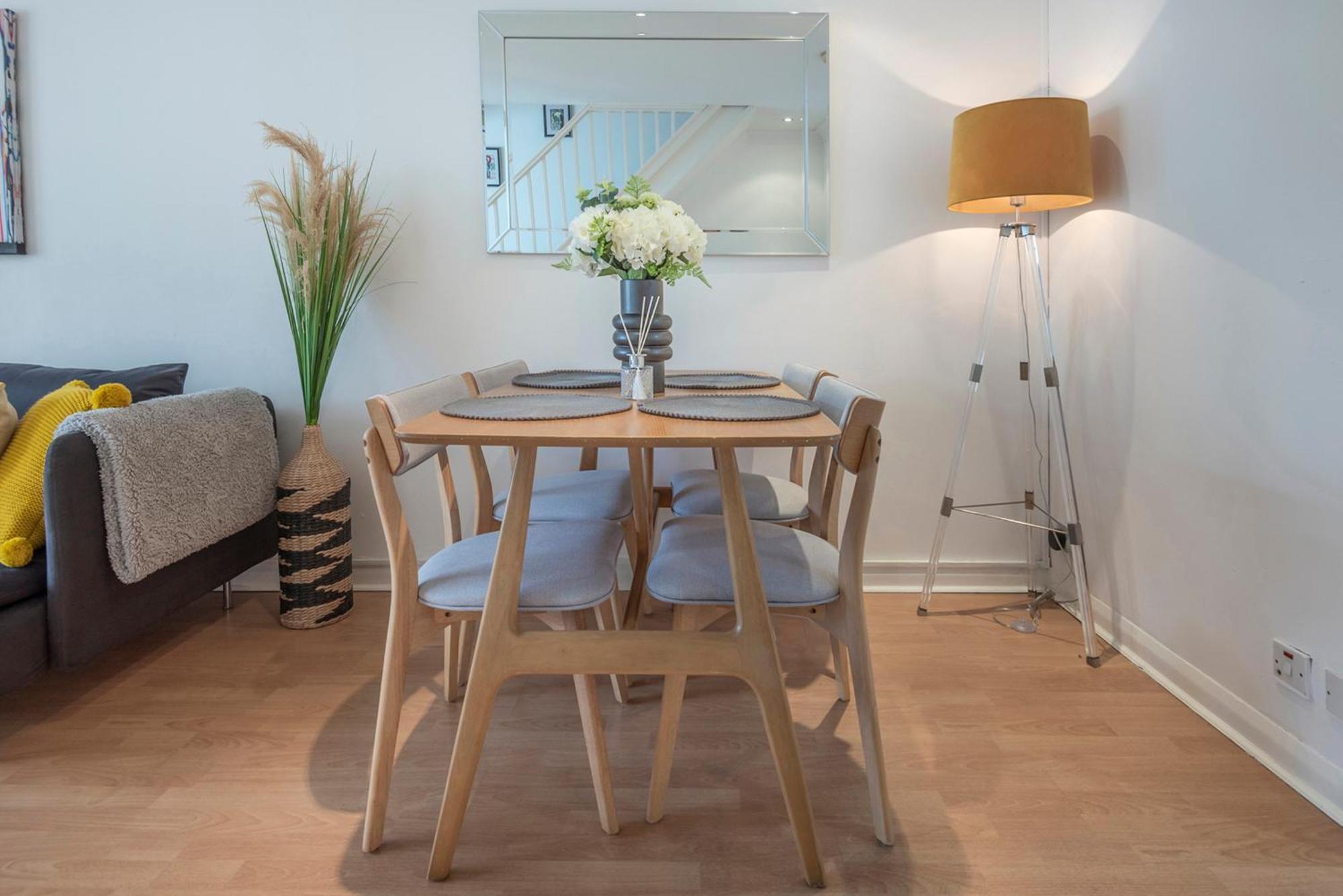 2 Bed Town House With Garden In Hackney, London Apartment Bagian luar foto