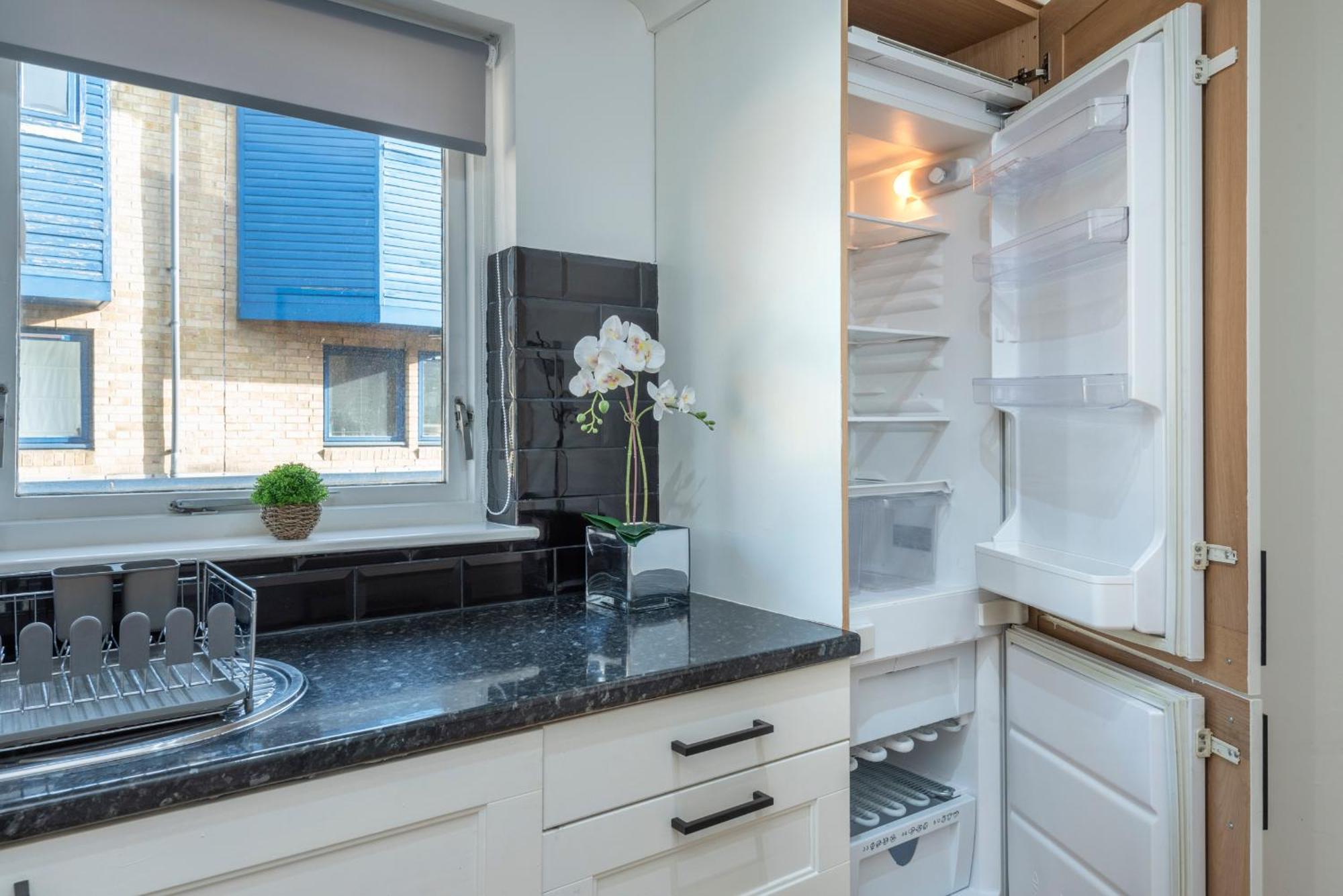 2 Bed Town House With Garden In Hackney, London Apartment Bagian luar foto
